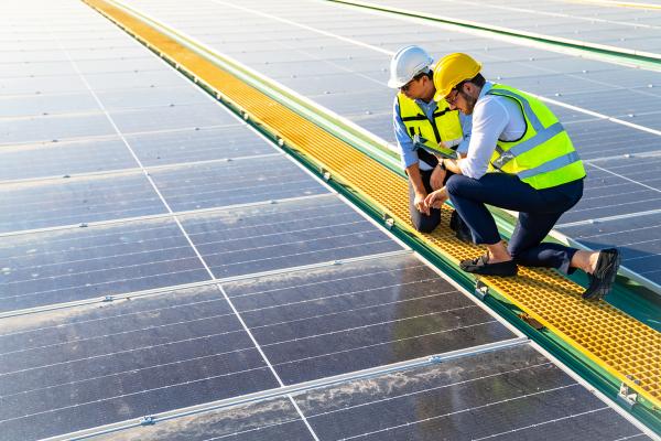 solar panel technicians